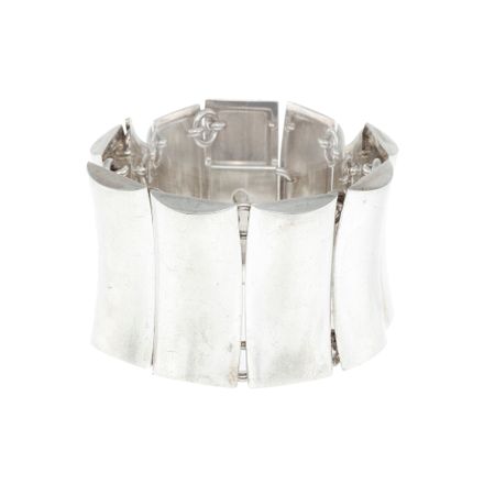 Hans Hansen, Silberarmband aus konvexen rechteckigen Elementen, signiert, Länge 18 cm, 117 g