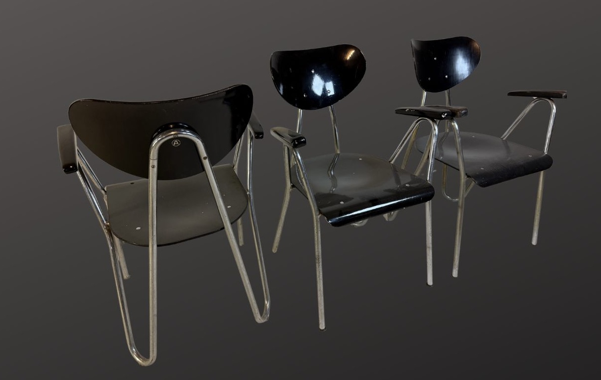 Chairs ca 1950 Frankreich diverse am Lager